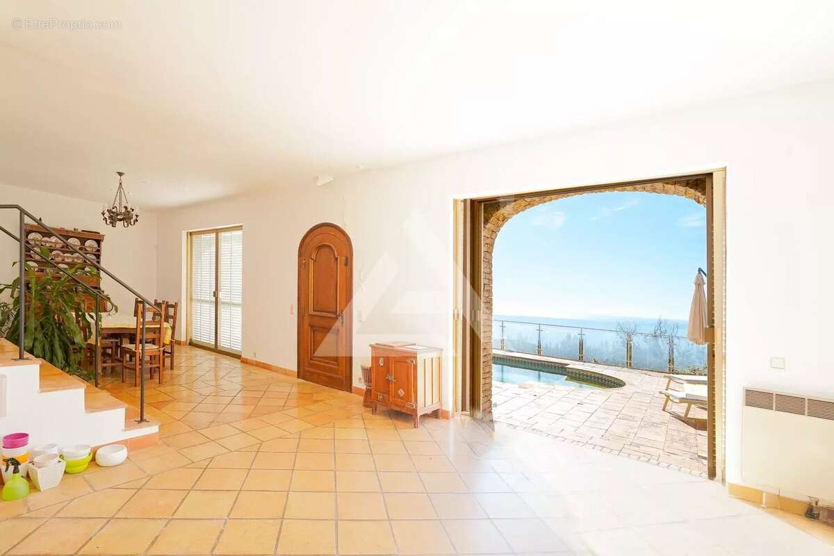 Maison à ROQUEBRUNE-CAP-MARTIN