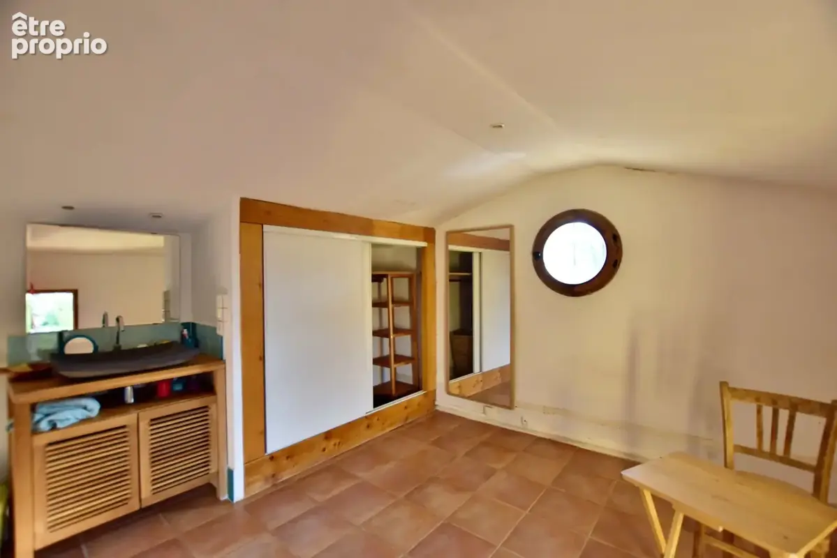 Puget ville (83) - cabanon de 32m² sur parcelle de 5748m² - photo 7
