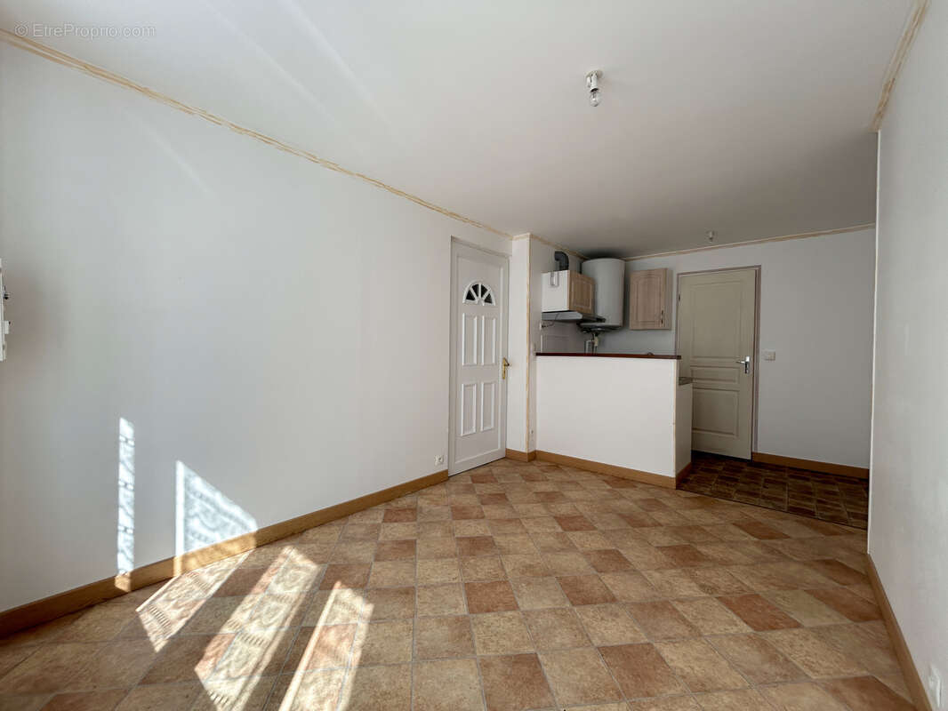Maison à MONTAIGUT