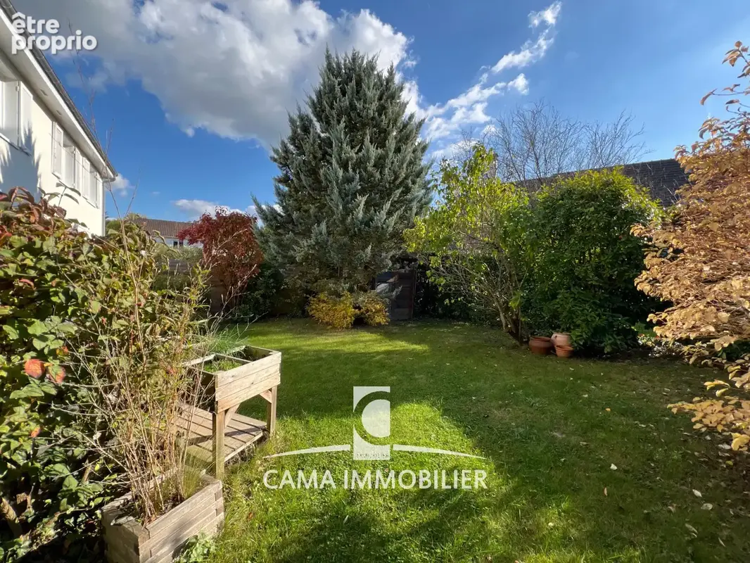 Exclusivité. Maison avec 5 chambres et un joli jardin paysager plein sud dans une residence recherchée. - photo 17