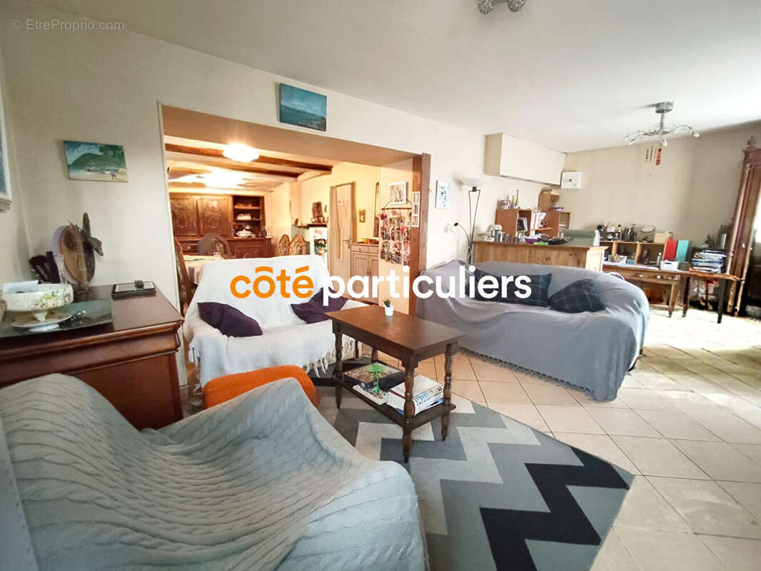 Maison à MERY-CORBON