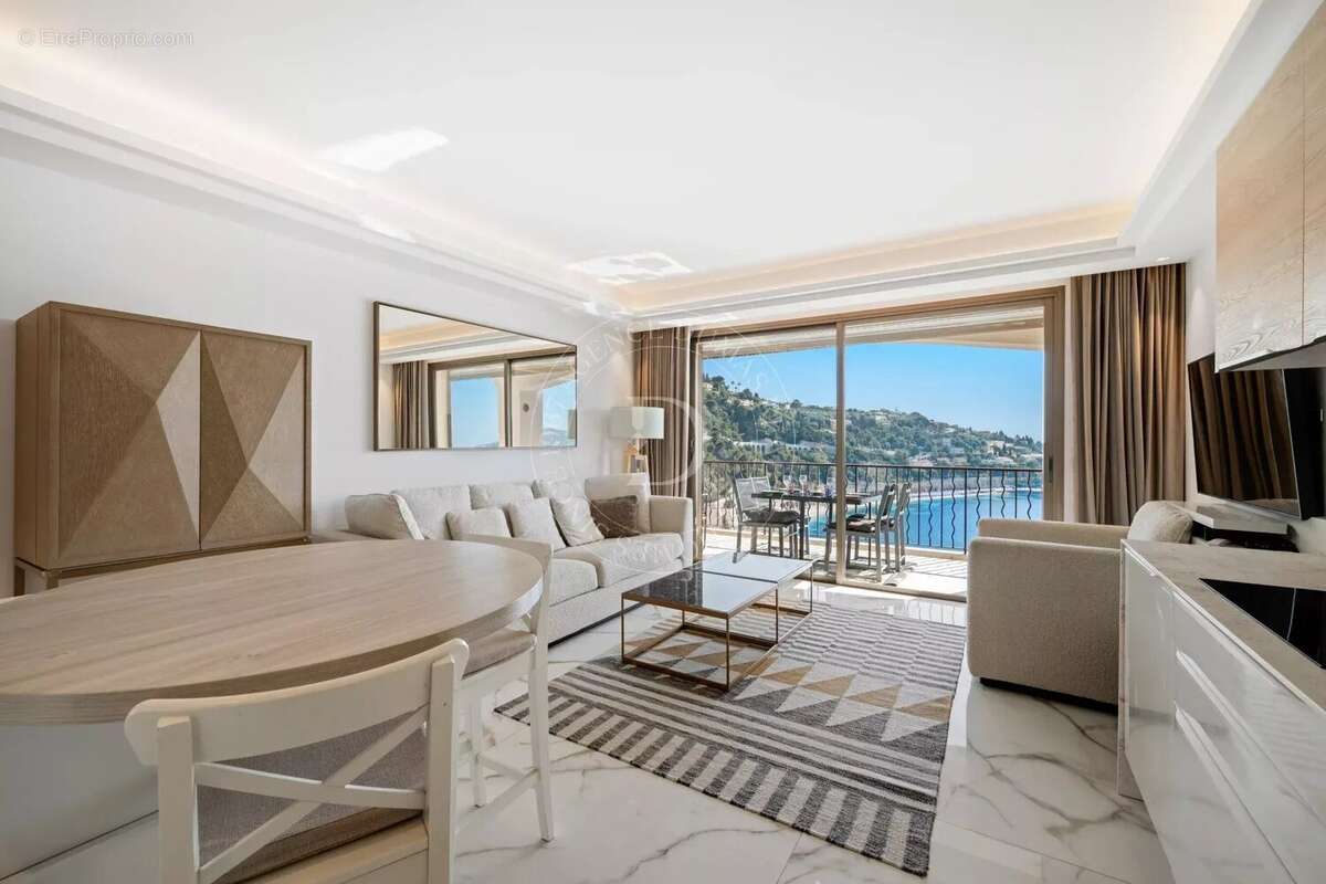 Appartement à VILLEFRANCHE-SUR-MER