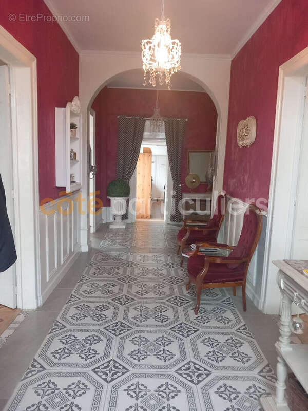 Maison à CORME-ROYAL
