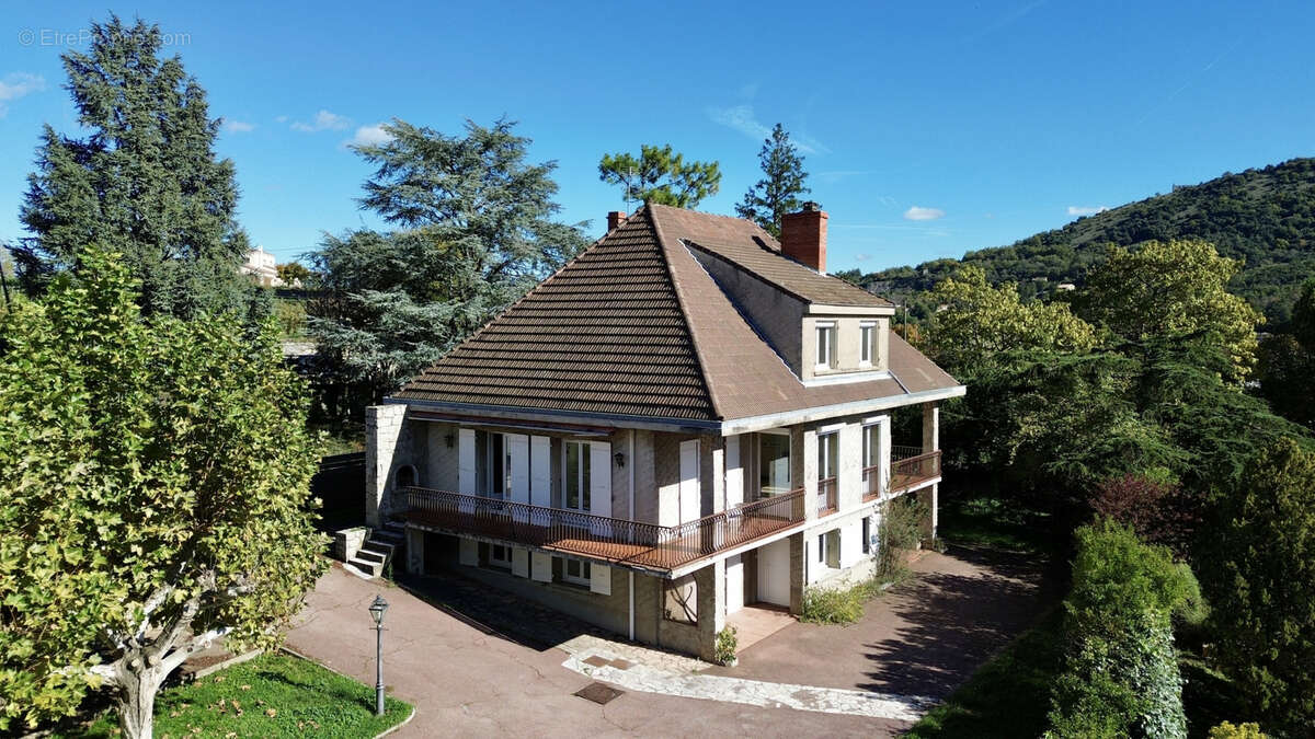 Maison à SAINT-PERAY