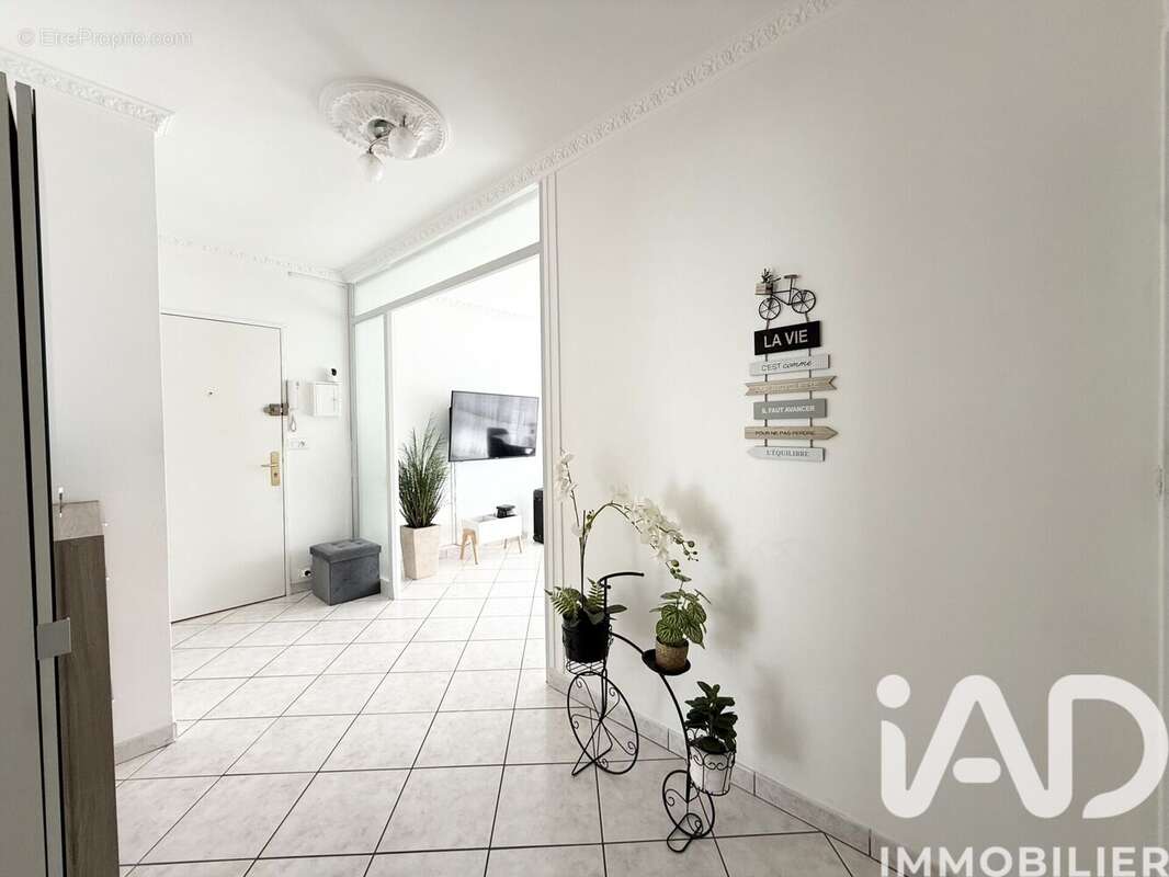 Photo 3 - Appartement à LE MEE-SUR-SEINE