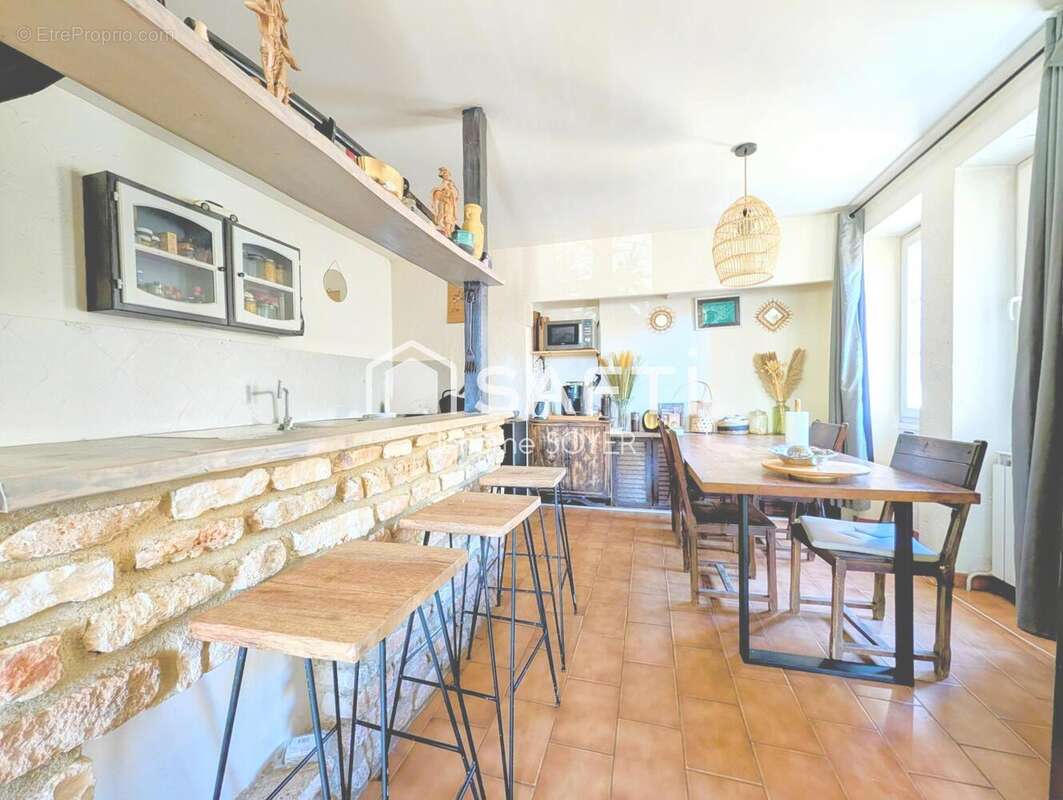 Photo 5 - Maison à VENEJAN