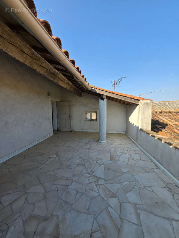 Appartement à ABEILHAN