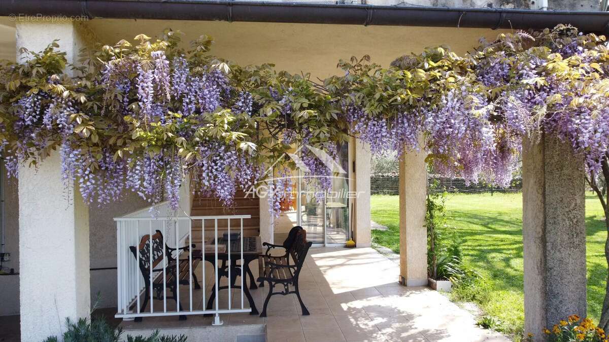Maison à LAVAL-PRADEL