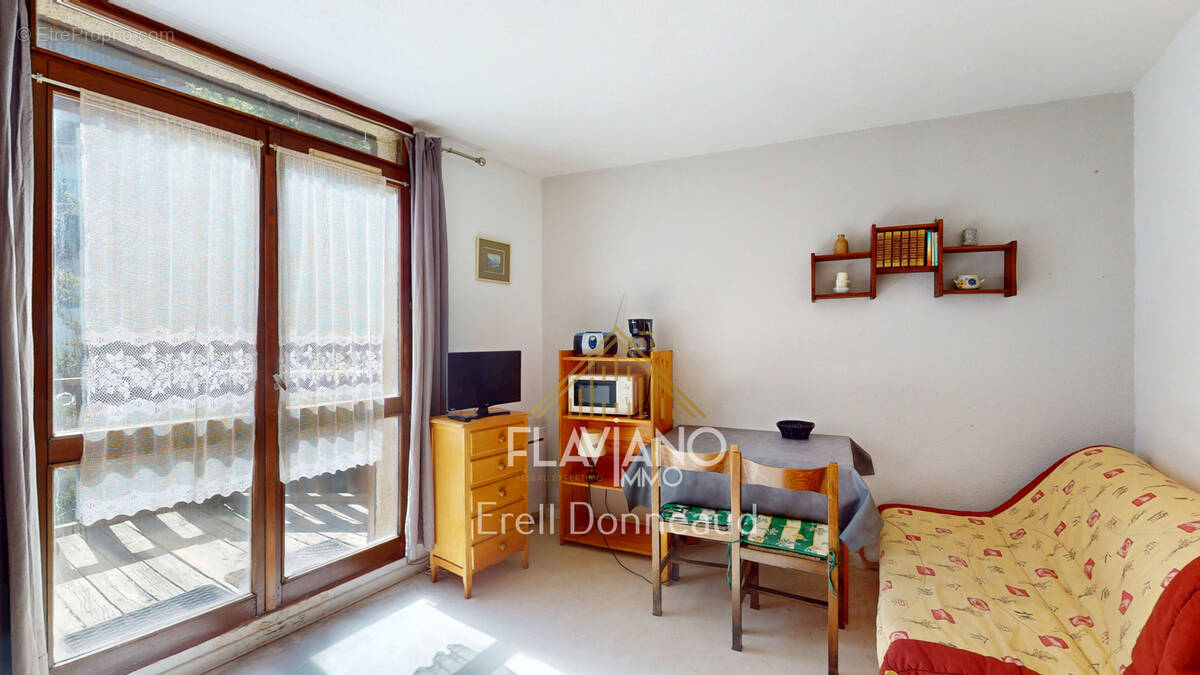 Appartement à UVERNET-FOURS