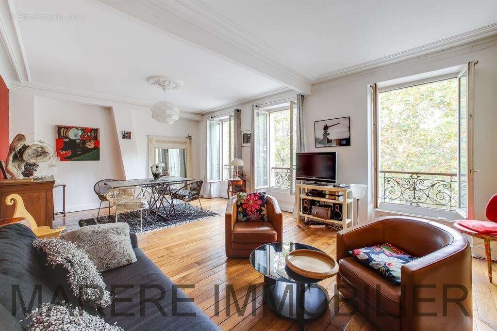 Appartement à PARIS-19E