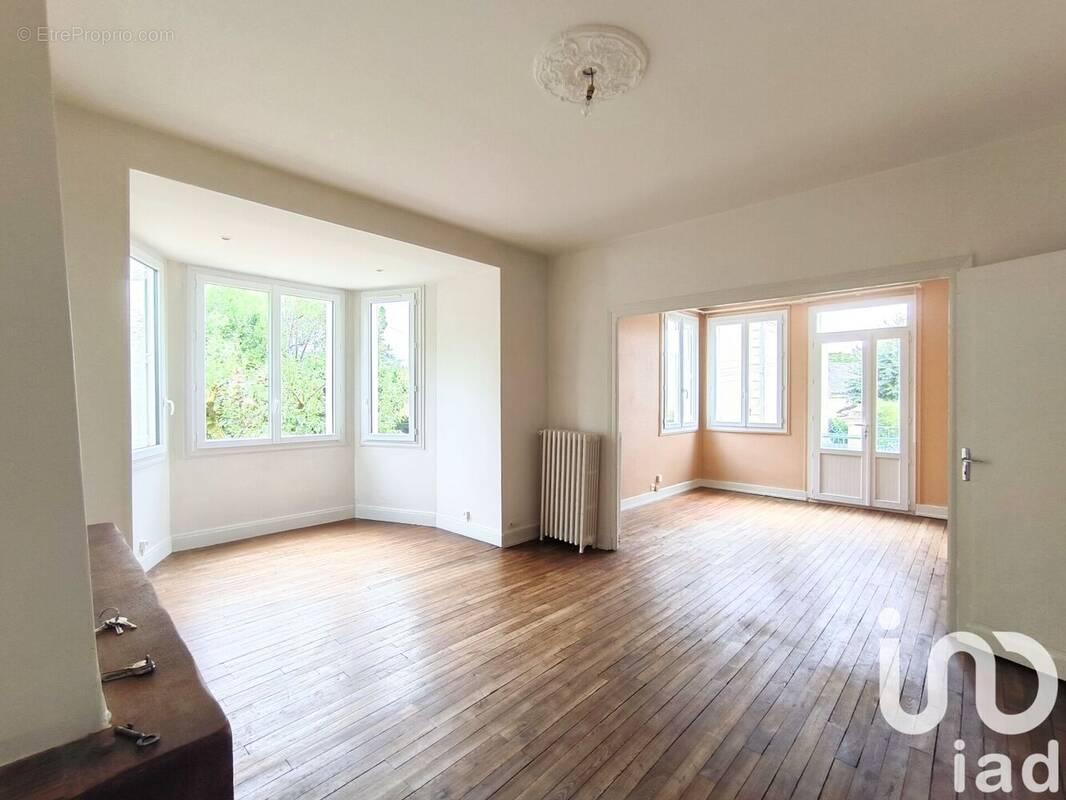 Photo 1 - Maison à POITIERS