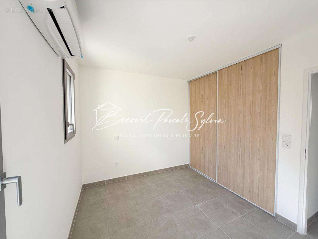 Appartement duplex Sarrians 3 pièce(s) 66.80 m2 terrasse 7,1 m2, 2 parkings - photo 8