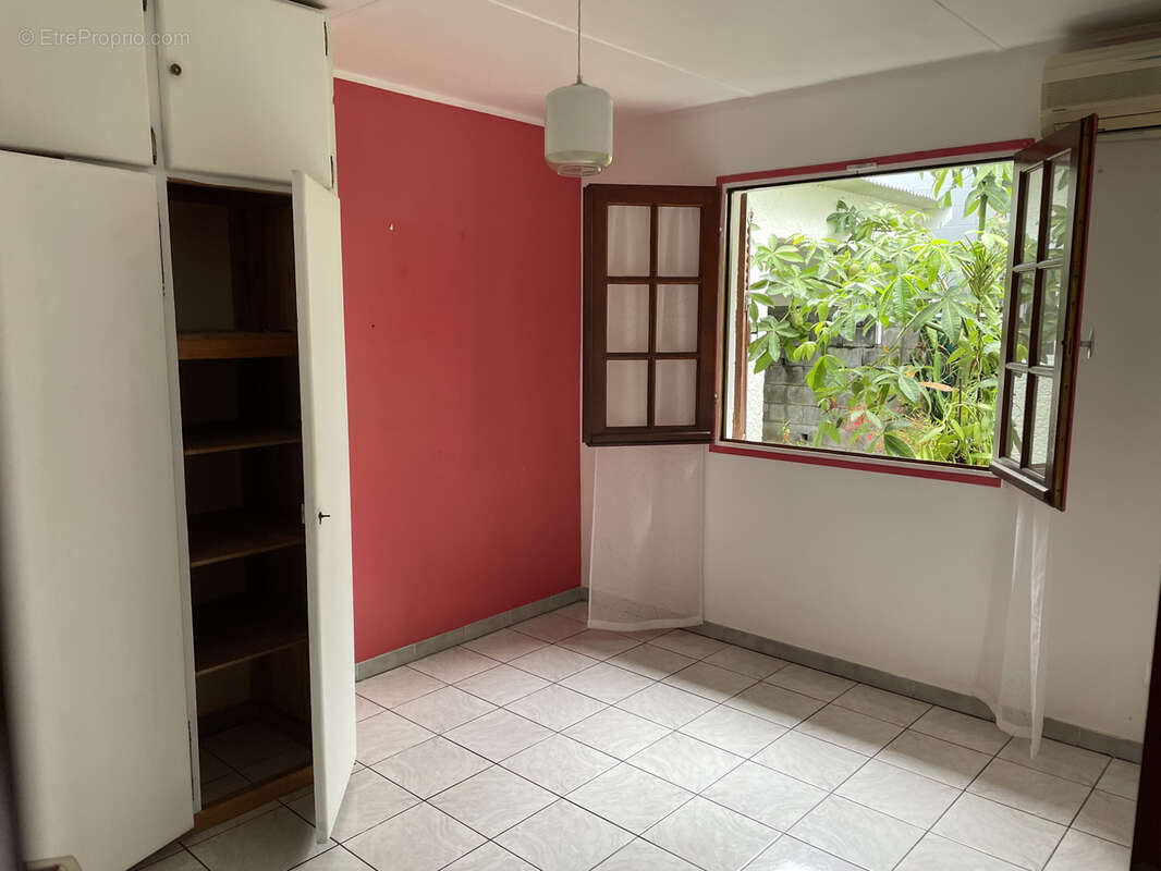 Villa F5 de 129 m2 avec piscine sur Rivière des Pluies - photo 7