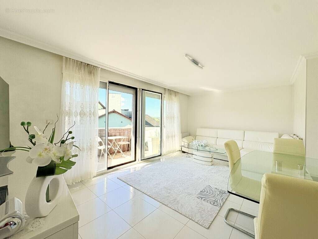 Appartement à CRAN-GEVRIER
