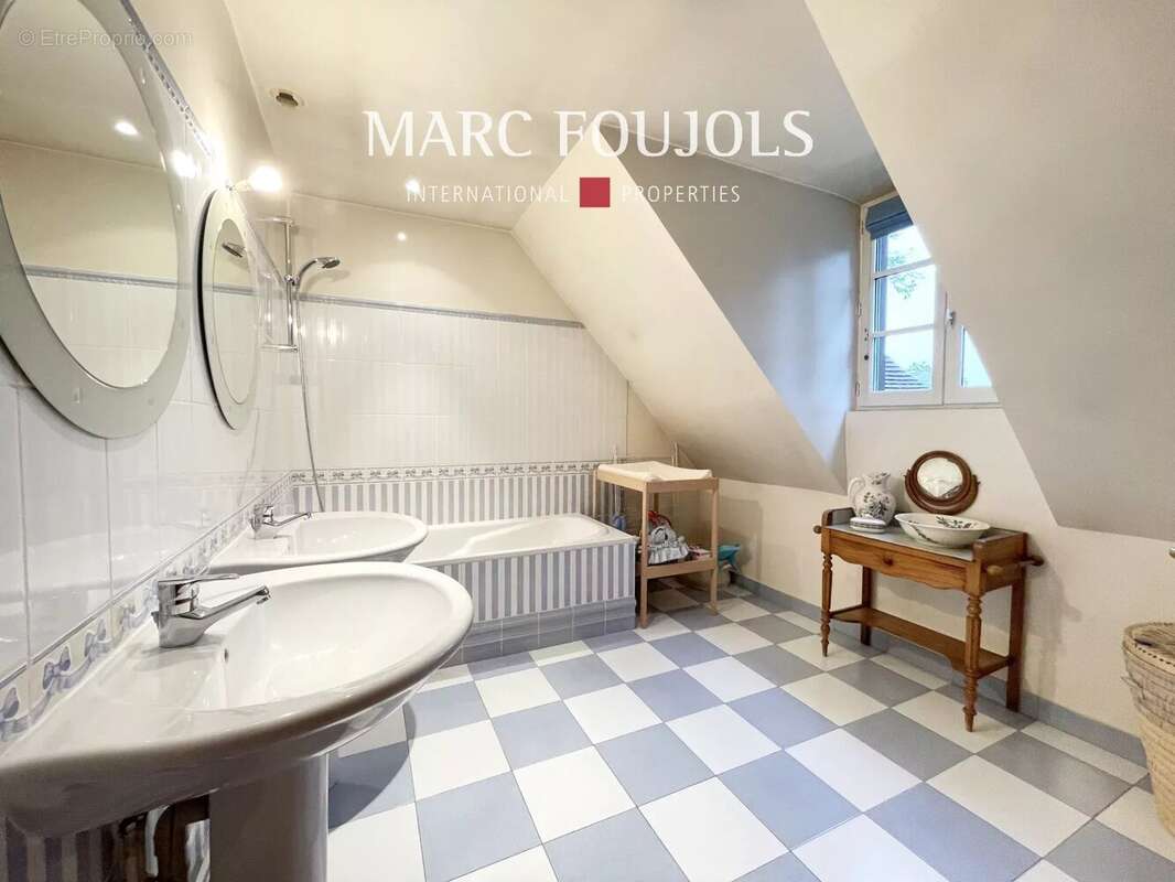 Maison à SENLIS