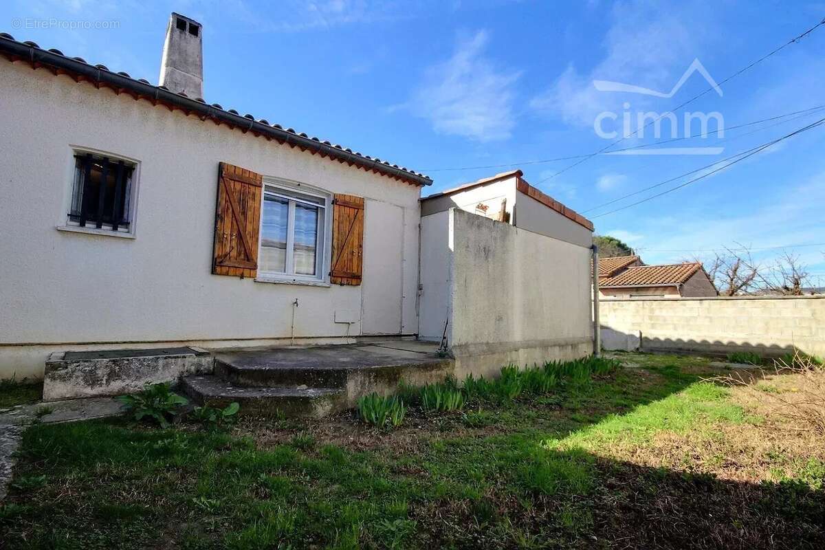 Maison à MONTELIMAR