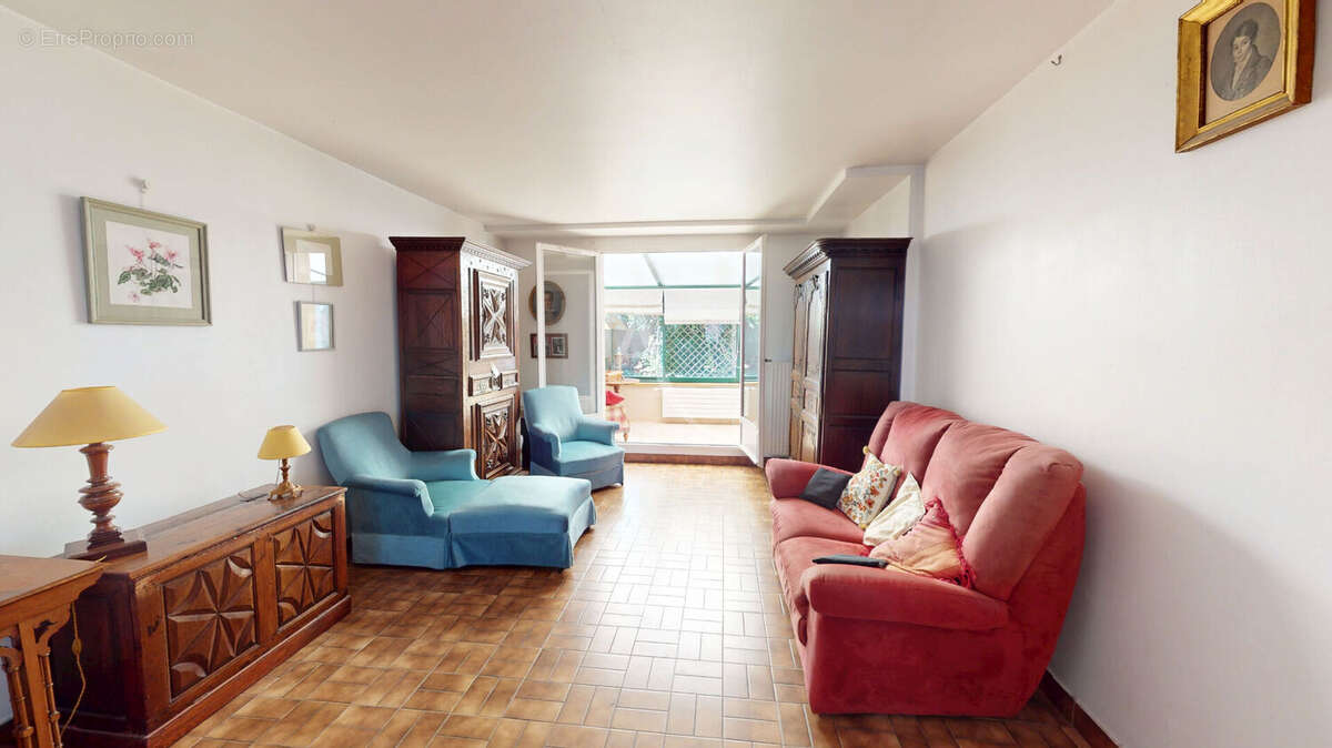 Maison à SAINT-JEAN-DE-BRAYE