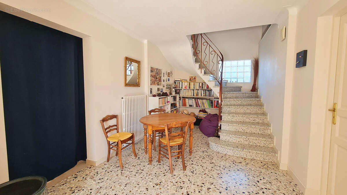 Maison à VILLENEUVE-LES-AVIGNON