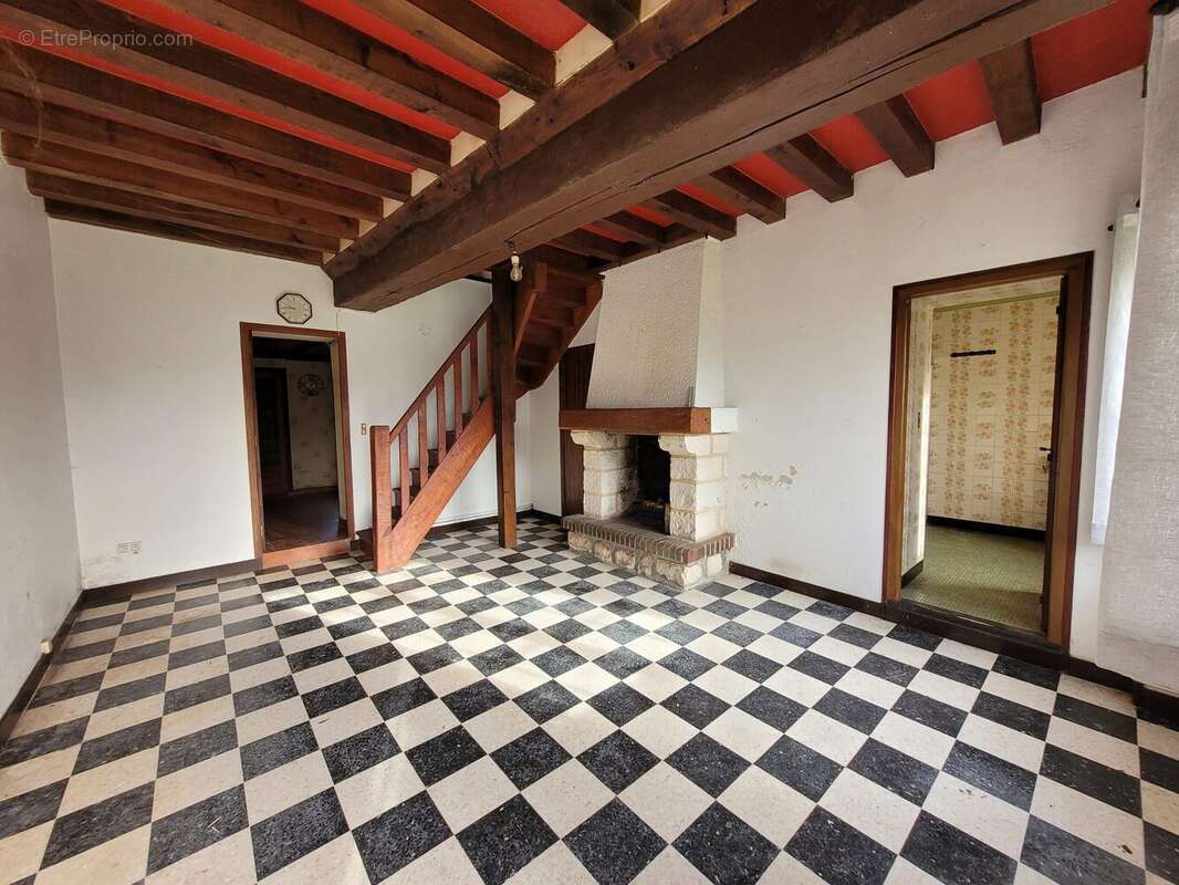 Maison à MAUVES-SUR-HUISNE