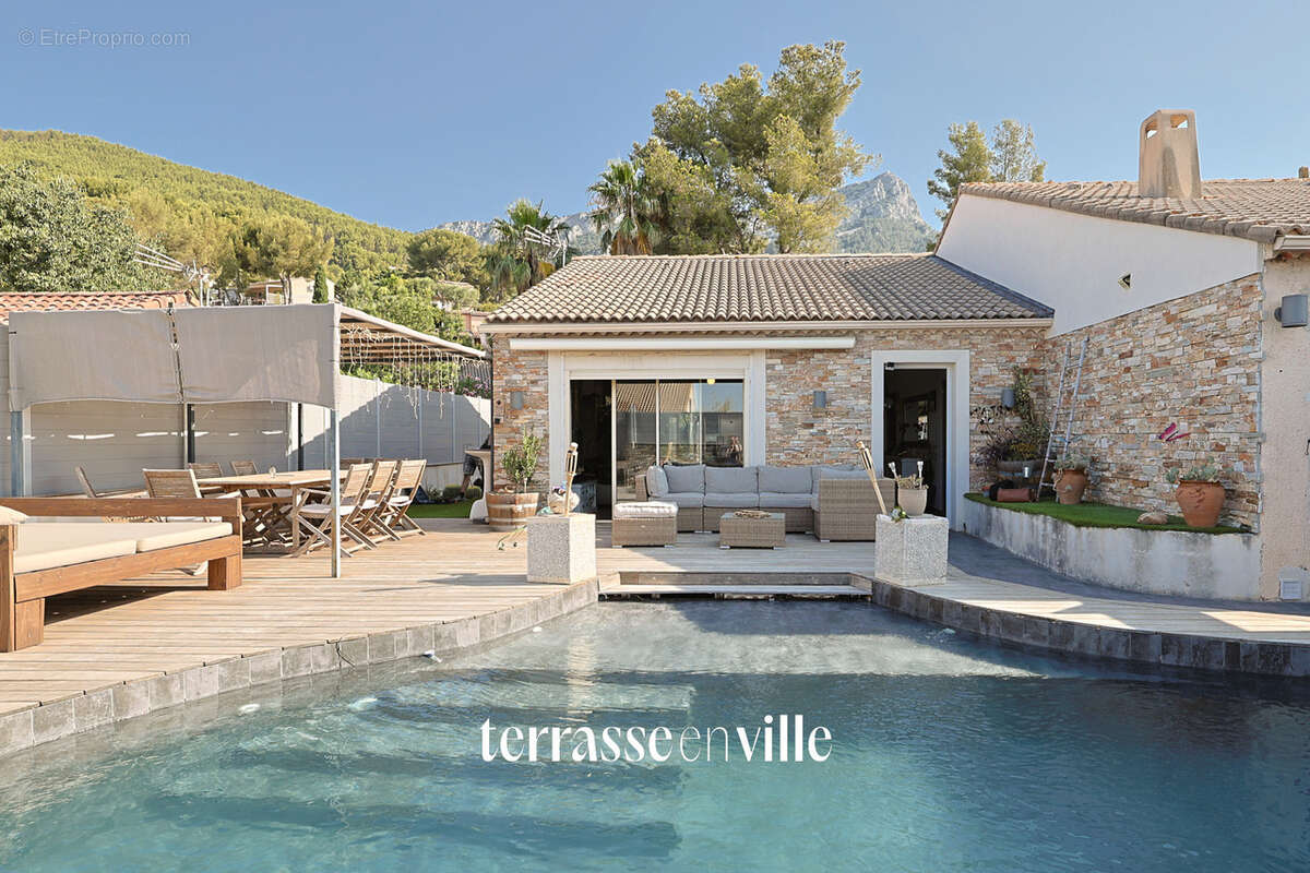 Maison à LA VALETTE-DU-VAR