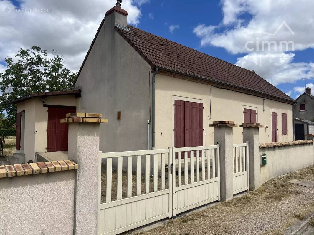Maison à LUSIGNY