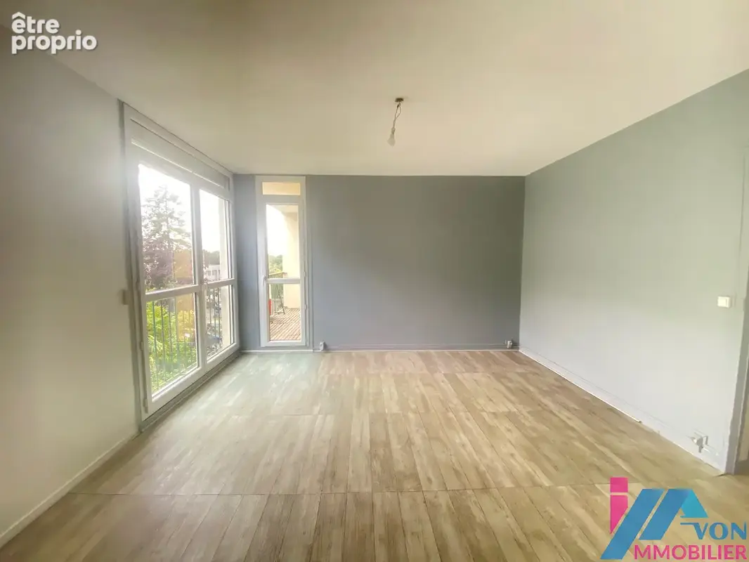 Appartement F 4 pièces avec balcon, une cave et un parking - photo 3