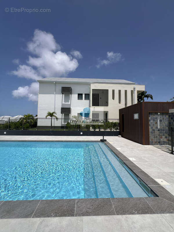 Magnifique appartement T2 de standing Saint-François - photo 2