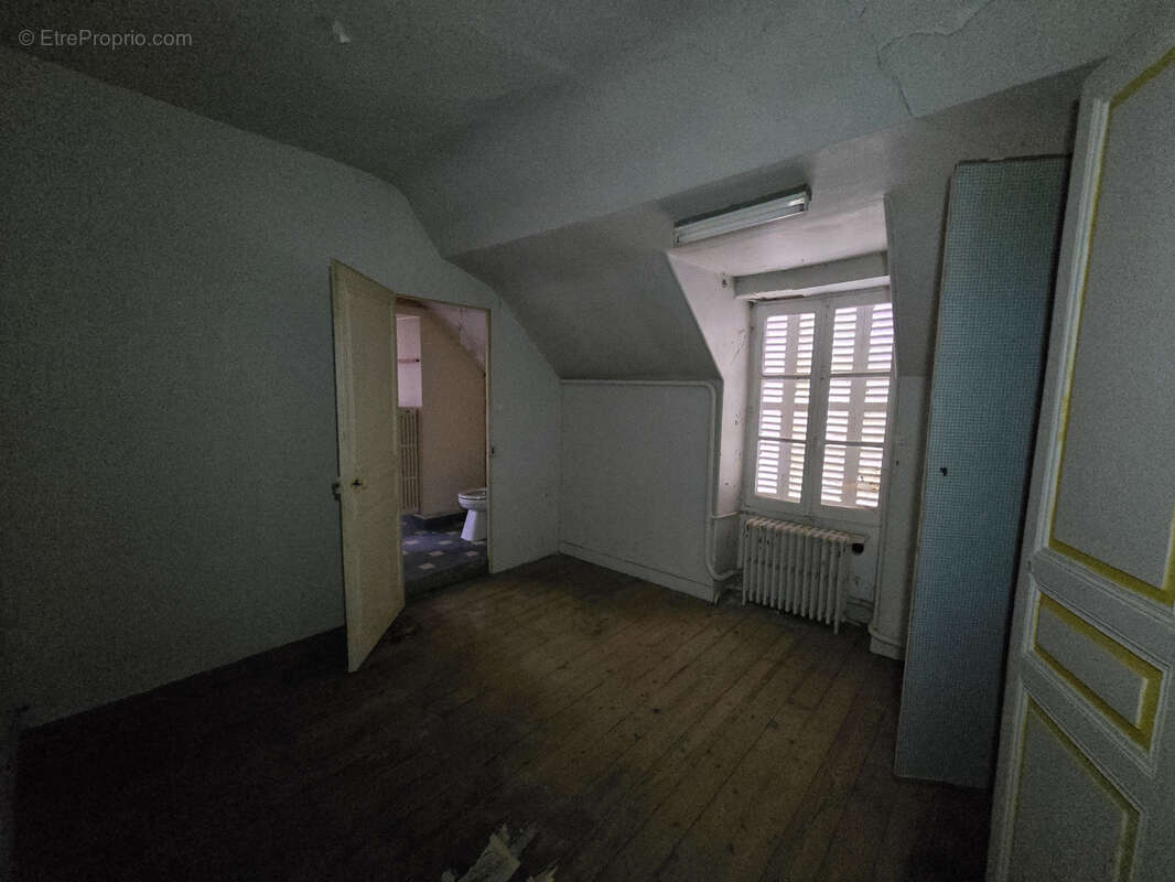 Maison à LESIGNY