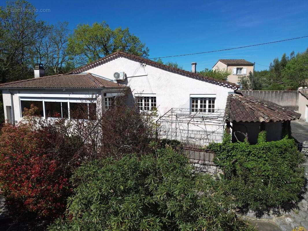 Photo 2 - Maison à LABEAUME