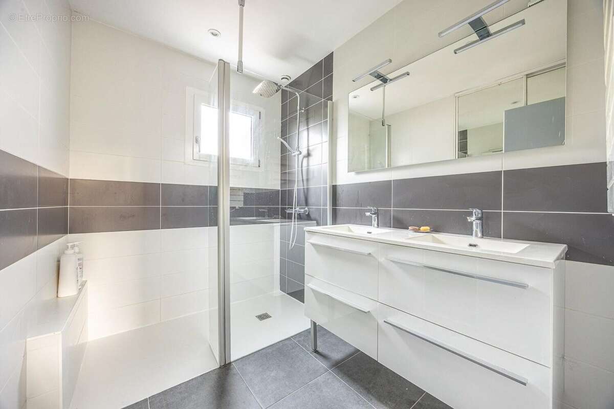 Photo 7 - Maison à LA CRECHE