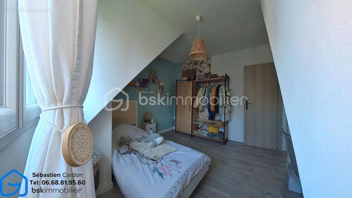 Maison à COURRIERES