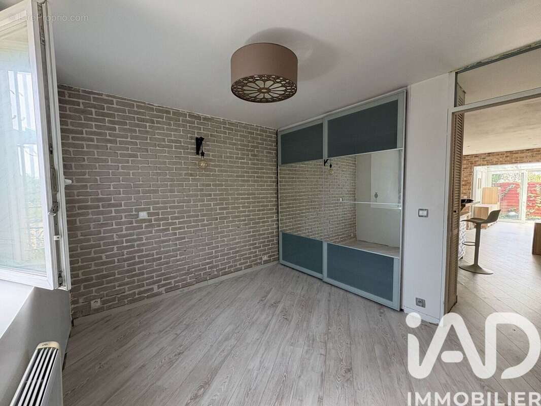 Photo 8 - Appartement à VILLIERS-LE-BEL