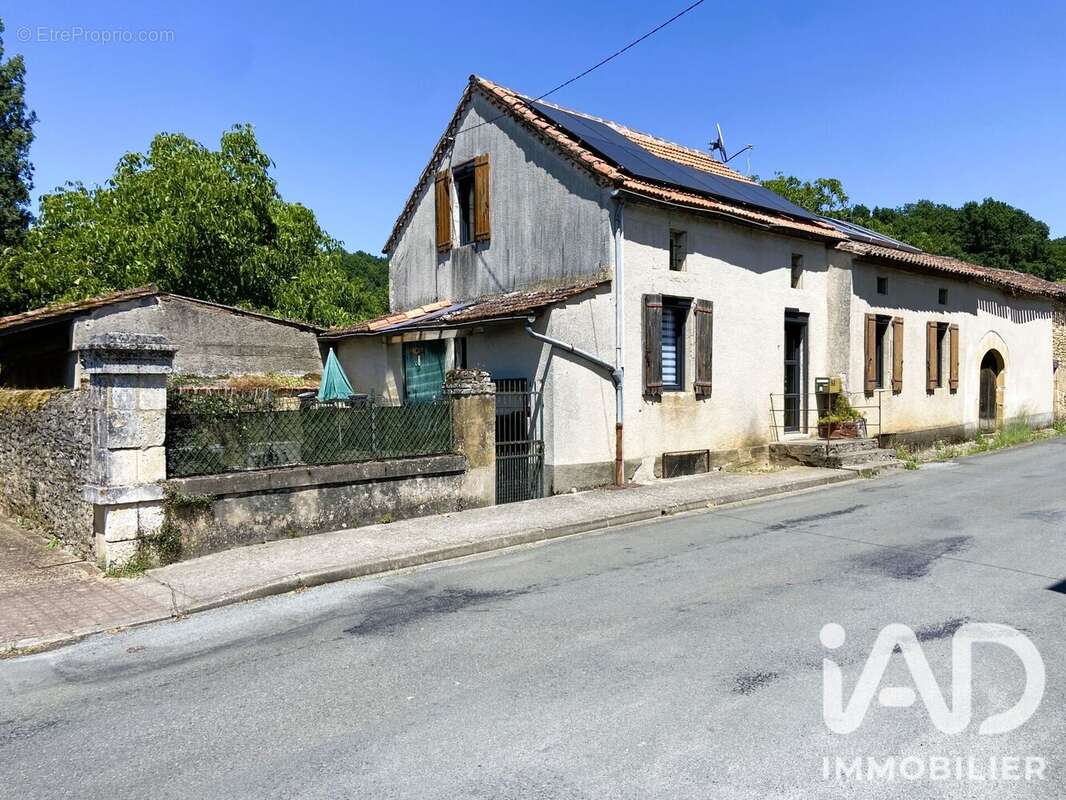 Maison 75 m² à Villefranche-Du-Perigord  - photo 4