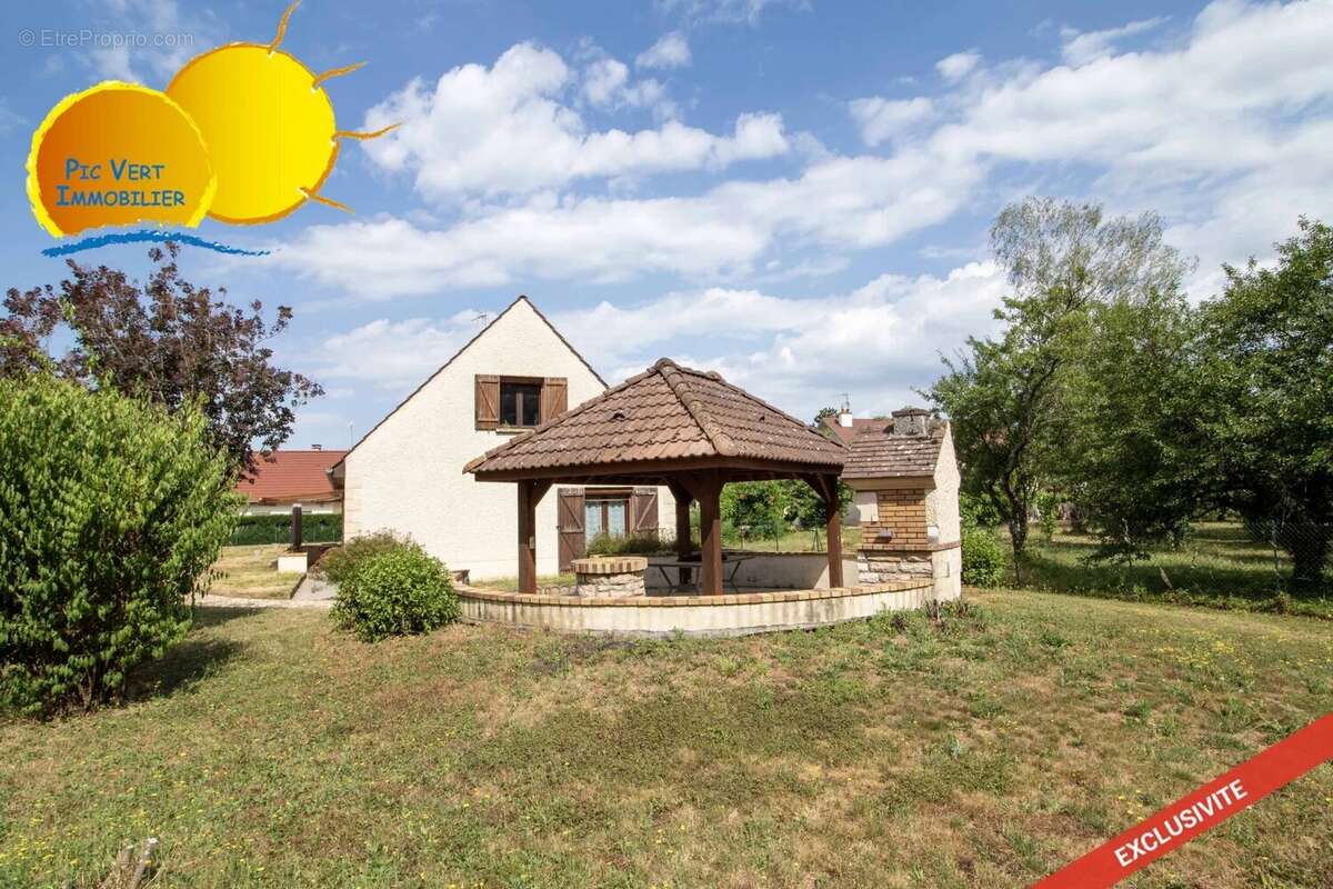 Maison avec chambres de plain-pied et jardin arboré - photo 5