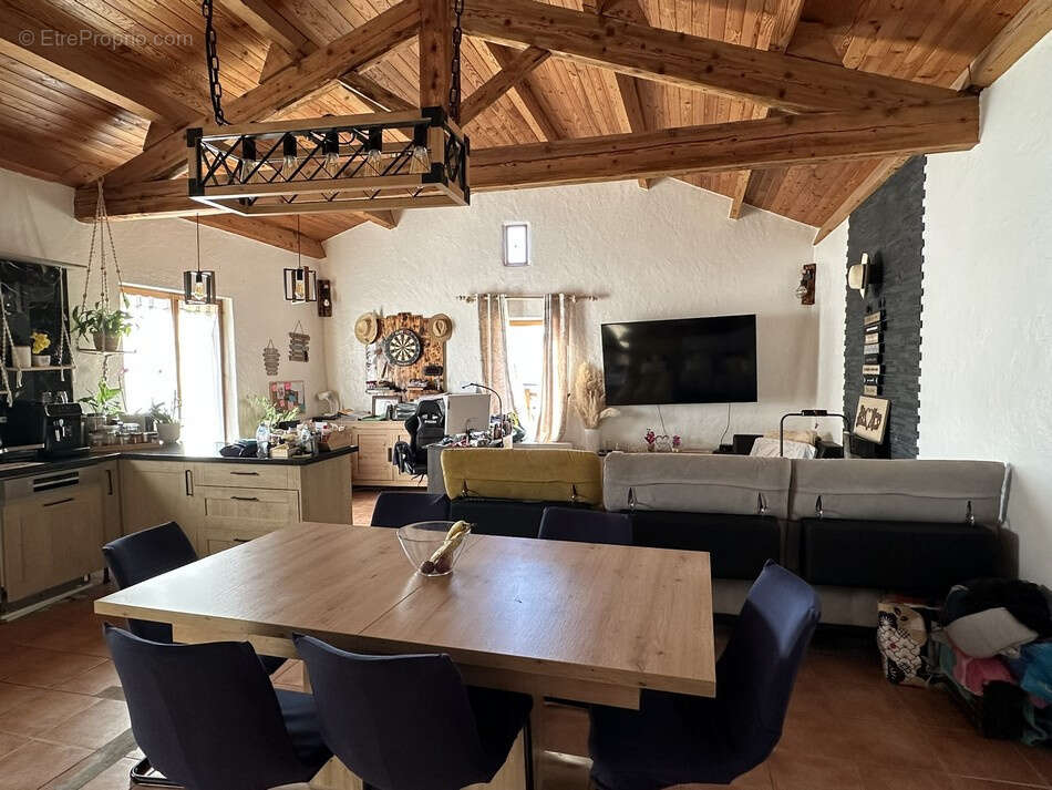 Maison à ROQUEBILLIERE