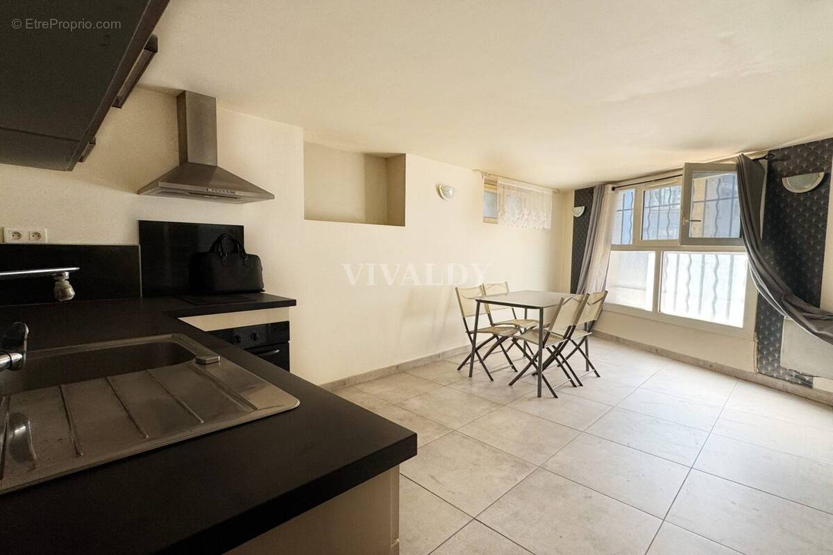 Cuisine - SAM - Appartement à TOULON