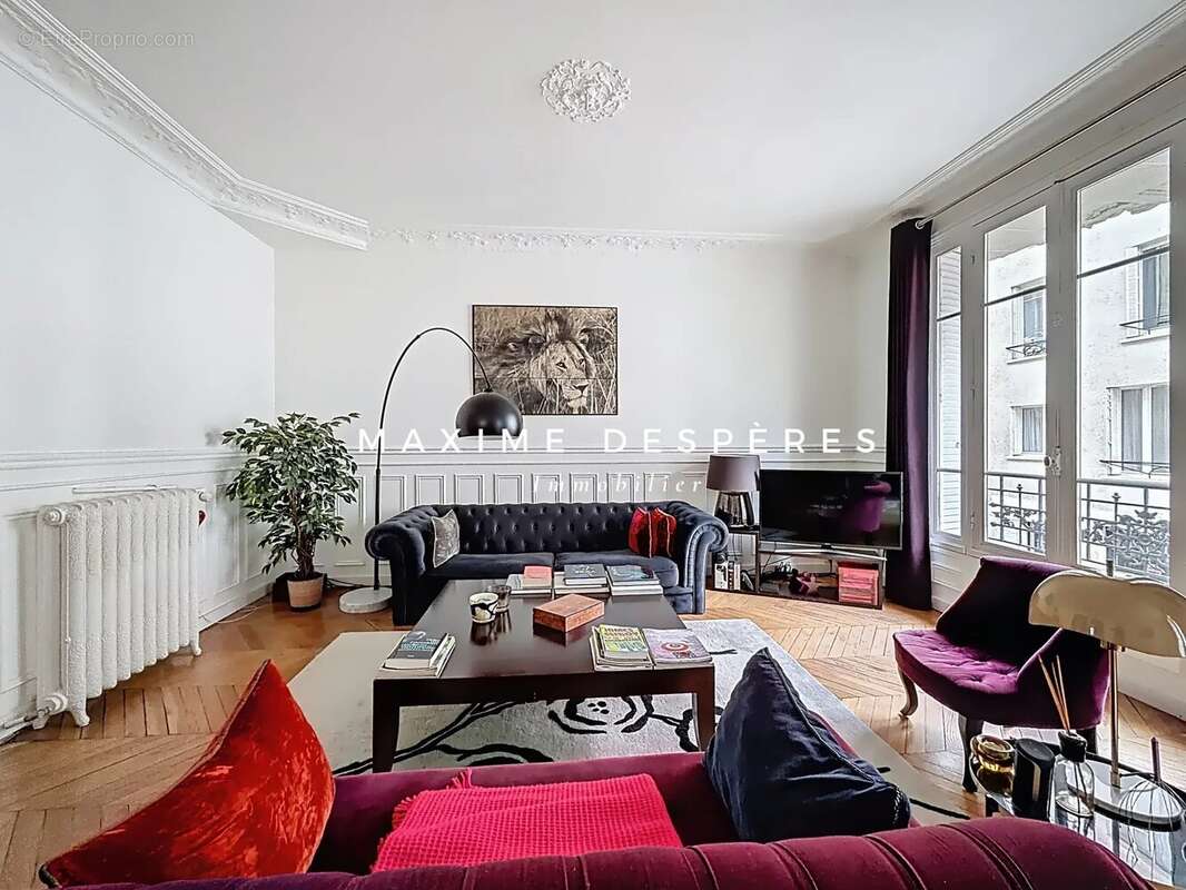 Appartement à NEUILLY-SUR-SEINE
