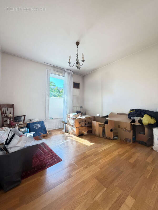 Appartement à VILLEJUIF
