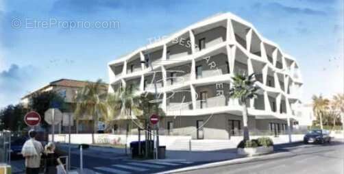 Commerce à VALRAS-PLAGE