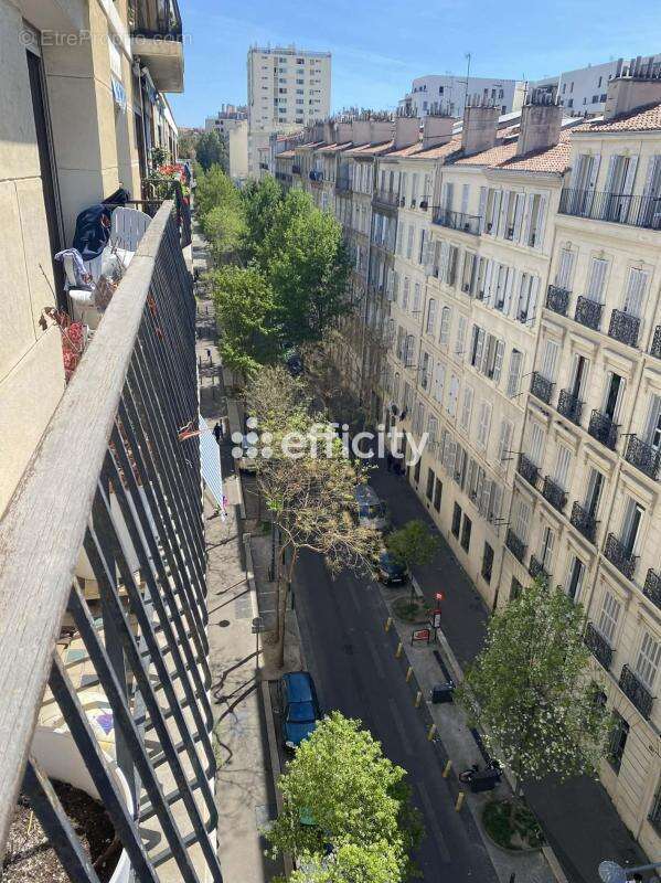 Appartement à MARSEILLE-3E