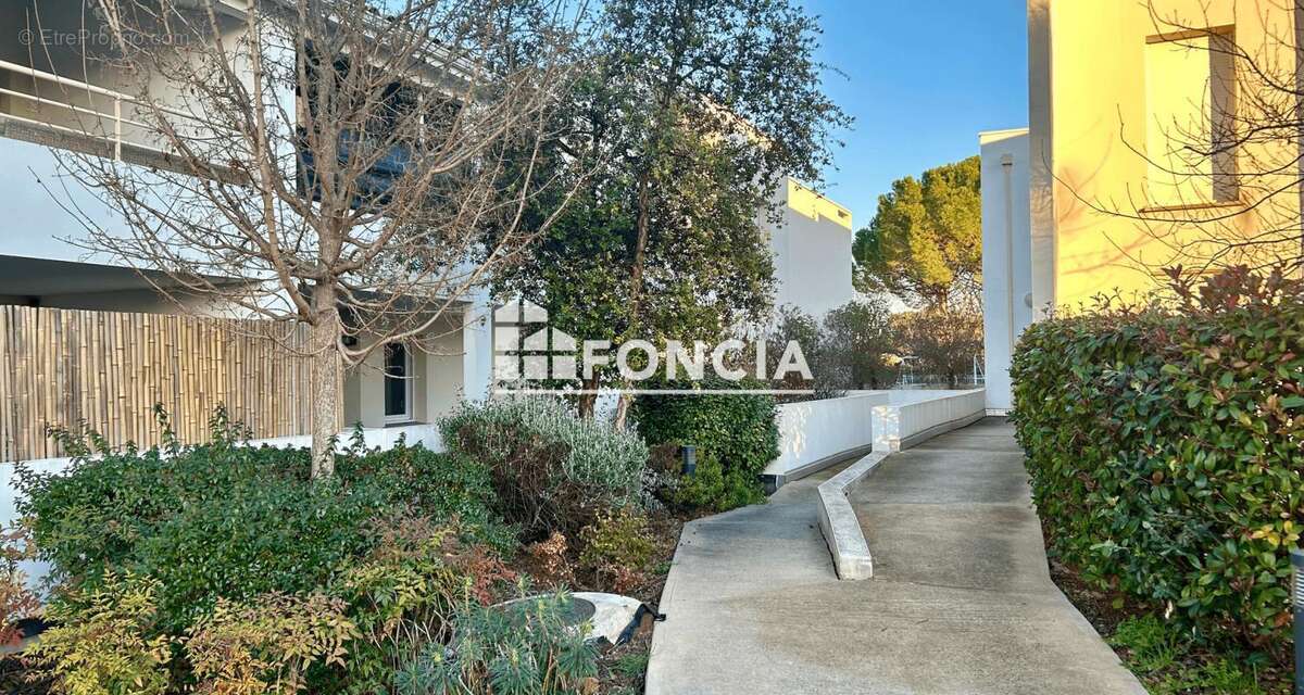 A vendre grand studio lumineux dans residence recente - photo 9