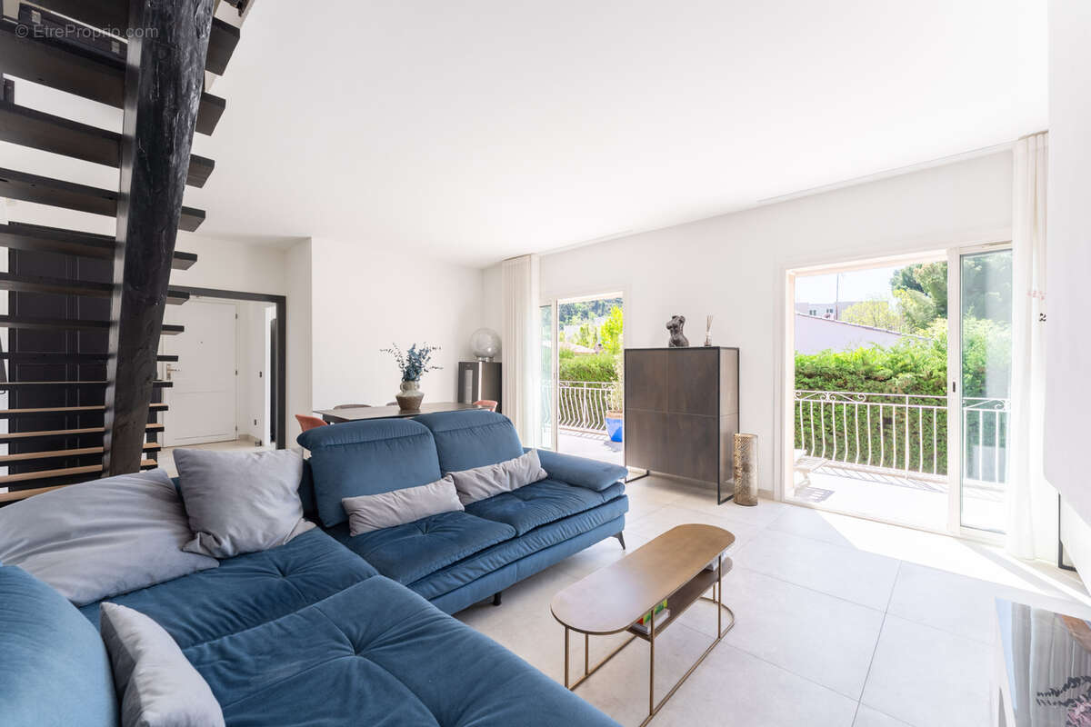 Appartement à MARSEILLE-9E