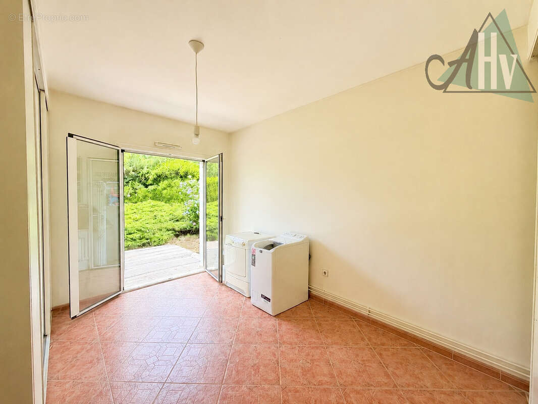 Maison d'architecte - 321 m2 - 4 chambres - photo 15