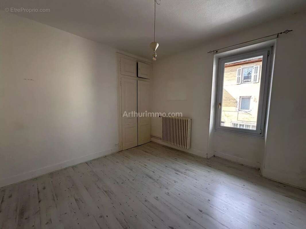 Appartement à ALBENS