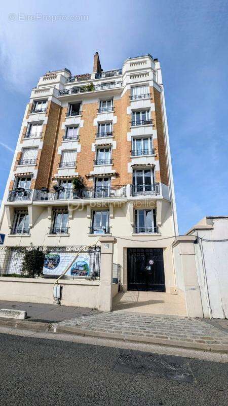 Appartement à BOIS-COLOMBES