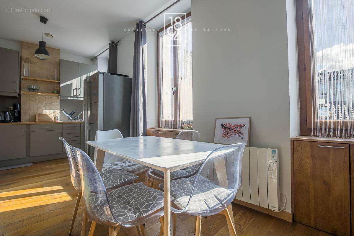 Appartement à MARSEILLE-6E