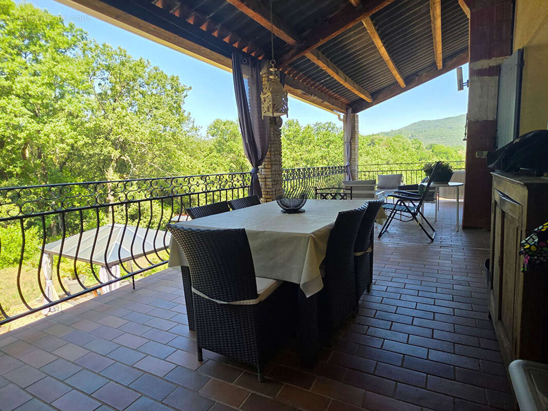 Grande maison familiale avec 6 chambres - photo 4