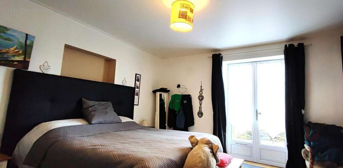 Maison à DECAZEVILLE