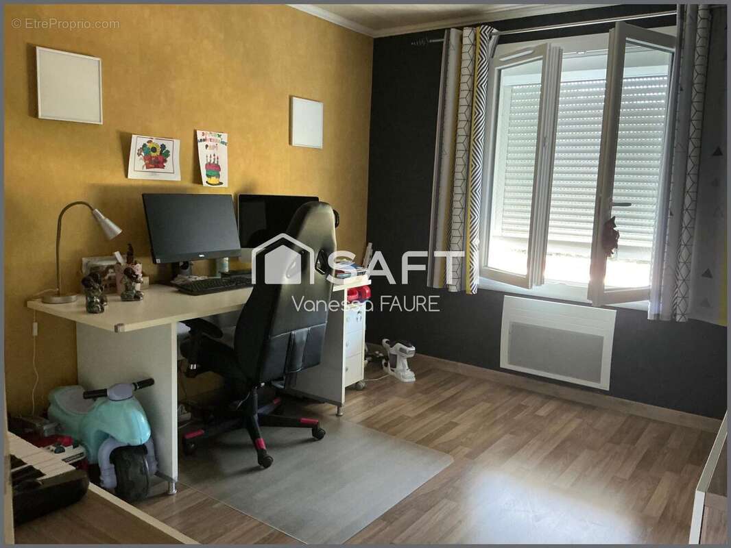 Maison 155 m² à Artigues-Pres-Bordeaux  - photo 9