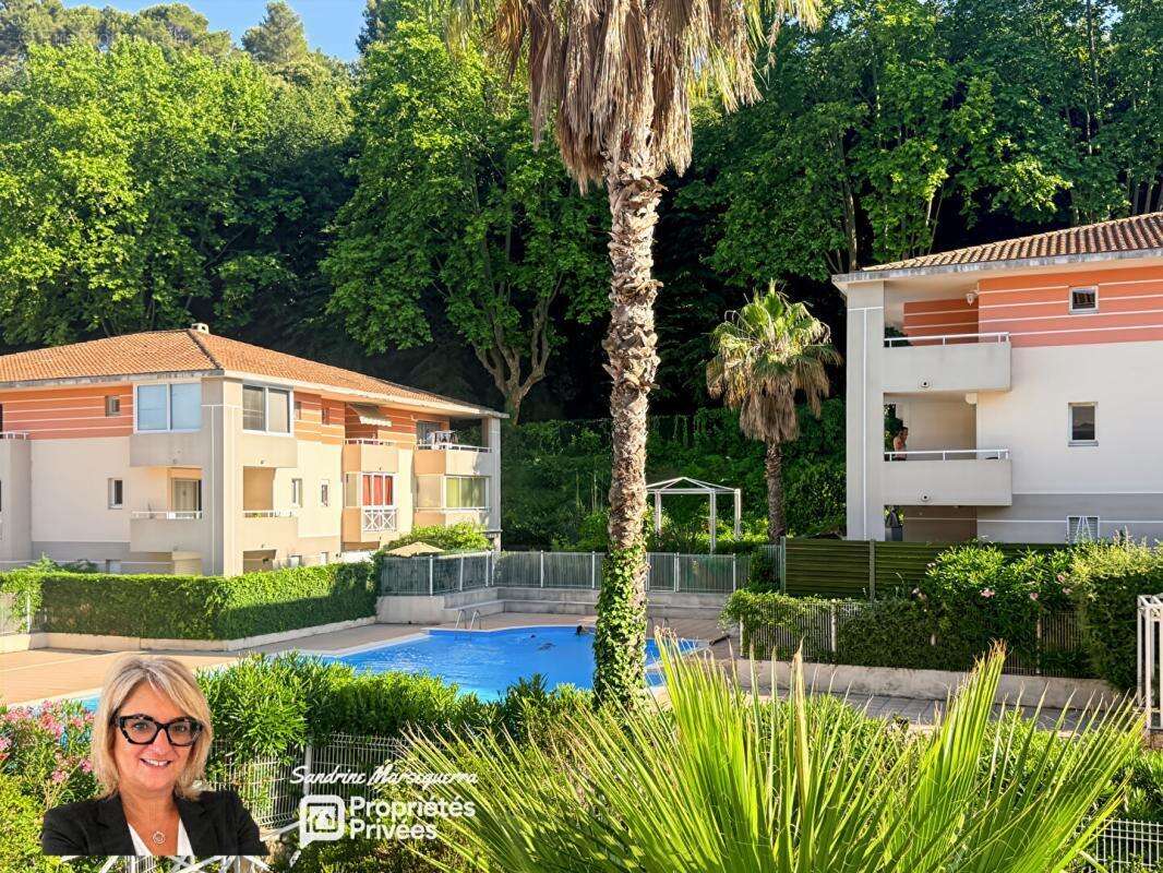 2/3 Pieces avec Box inclus - Domaine de l'Oasis - photo 11